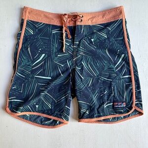 Patagonia Scallop Hem Stretch Wavefarer Board Shorts